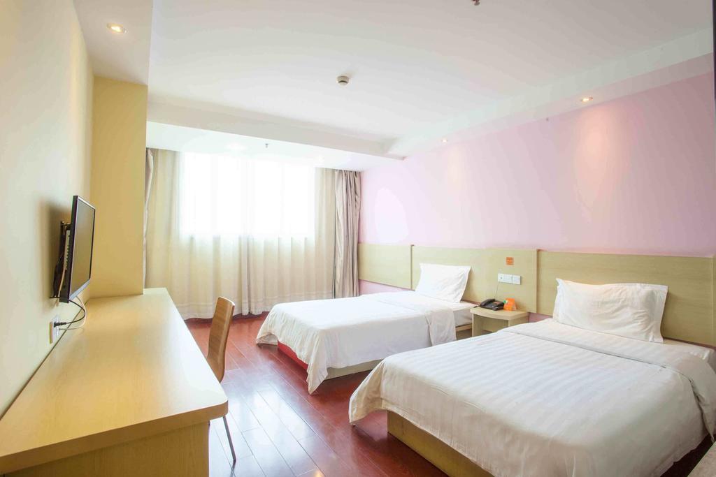Отель 7Days Premium Chongqing Hongqihegou Номер фото