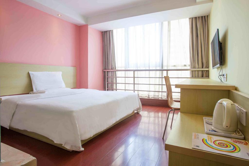 Отель 7Days Premium Chongqing Hongqihegou Номер фото