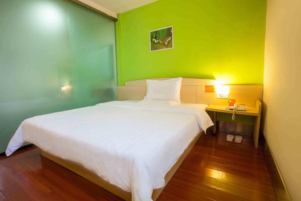 Отель 7Days Premium Chongqing Hongqihegou Номер фото